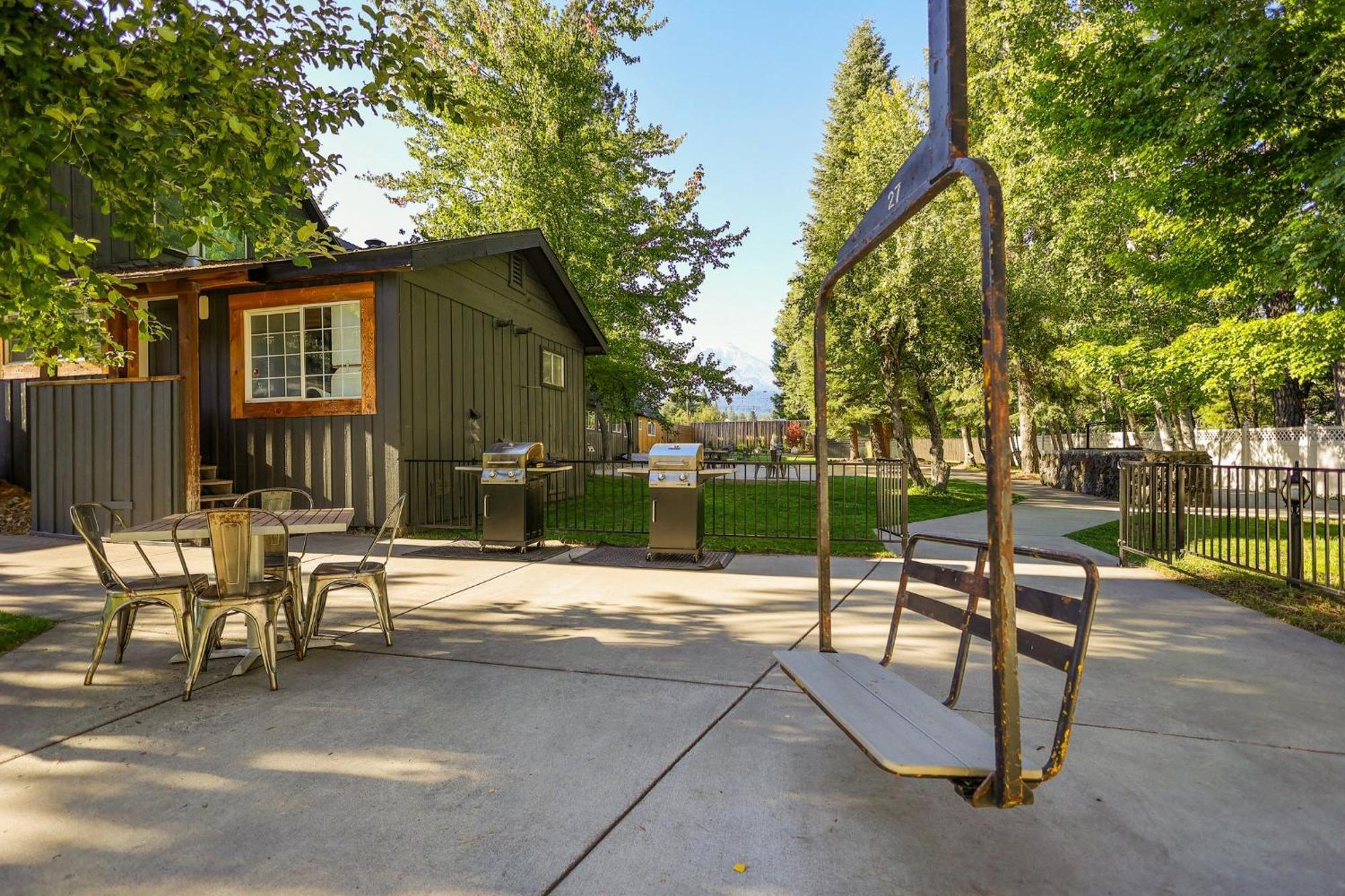 Shasta View Lodge McCloud Exterior photo